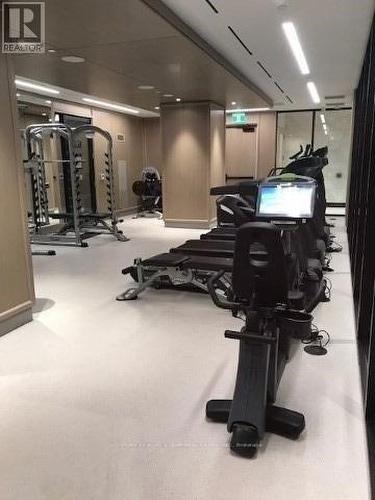 504 - 1 Edgewater Drive, Toronto, ON - Indoor Photo Showing Gym Room