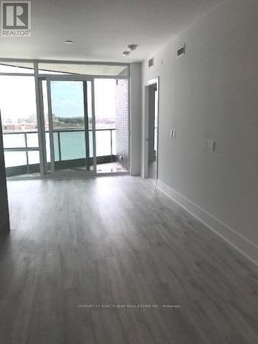 504 - 1 Edgewater Drive, Toronto, ON - Indoor Photo Showing Other Room