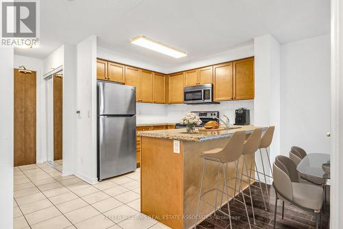 1004 - 3 Michael Power Place, Toronto, ON - Indoor Photo Showing Kitchen