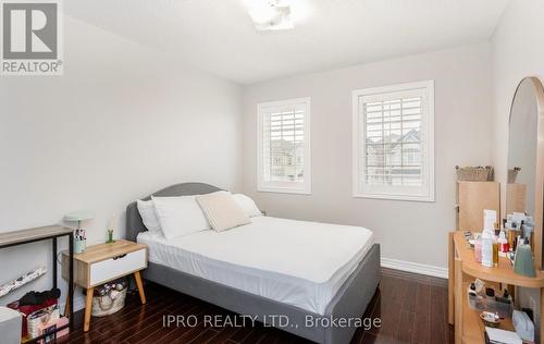 2419 Wasaga Drive, Oakville, ON - Indoor Photo Showing Bedroom