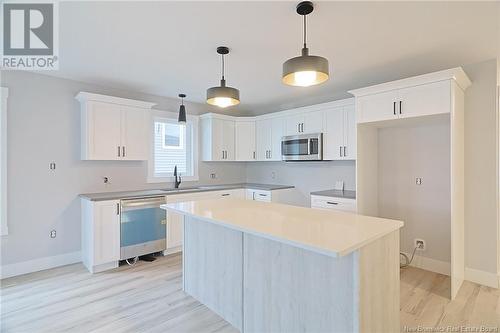 117 Attenborough Drive, Fredericton, NB - Indoor Photo Showing Kitchen