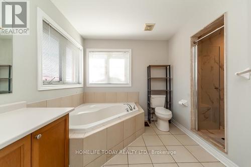 21 Lanebrook Drive, Brampton, ON - Indoor Photo Showing Bathroom