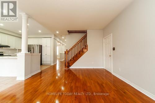 21 Lanebrook Drive, Brampton, ON - Indoor Photo Showing Kitchen