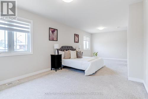 7387 Sherrilee Crescent, Niagara Falls, ON - Indoor Photo Showing Bedroom