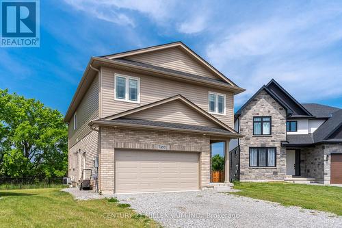 7387 Sherrilee Crescent, Niagara Falls, ON - Outdoor With Facade