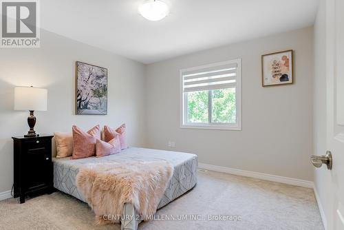 7387 Sherrilee Crescent, Niagara Falls, ON - Indoor Photo Showing Bedroom