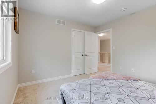 7387 Sherrilee Crescent, Niagara Falls, ON - Indoor Photo Showing Bedroom