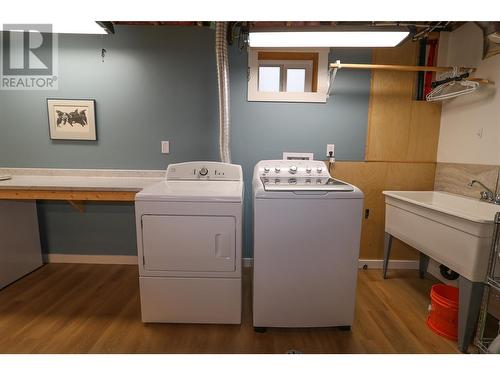 545 309Th Avenue, Kimberley, BC - Indoor Photo Showing Laundry Room