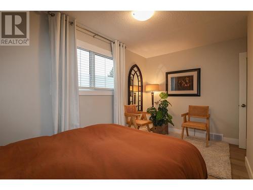 545 309Th Avenue, Kimberley, BC - Indoor Photo Showing Bedroom