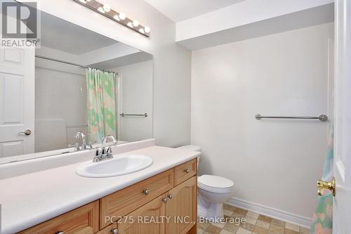 243 - 2025 Meadowgate Boulevard, London, ON - Indoor Photo Showing Bathroom