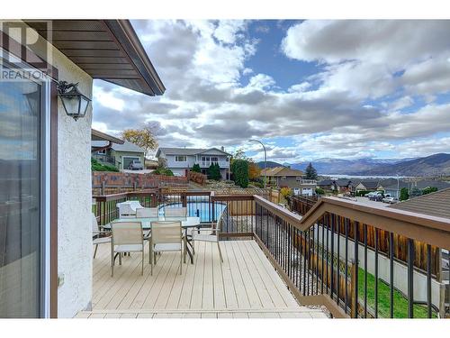 4203 15 Crescent, Vernon, BC - Outdoor With Exterior