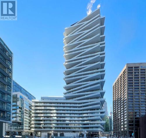 809 - 15 Queens Quay E, Toronto, ON - Outdoor With Balcony