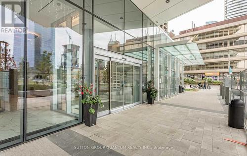 809 - 15 Queens Quay E, Toronto, ON - Outdoor With Balcony With Exterior