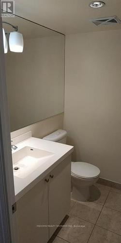 1723 - 500 Doris Avenue, Toronto, ON - Indoor Photo Showing Bathroom