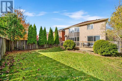 33 Alyssum Court, Richmond Hill, ON - Outdoor