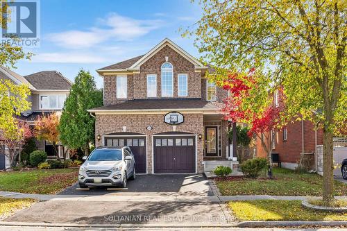 33 Alyssum Court, Richmond Hill, ON - Outdoor With Facade