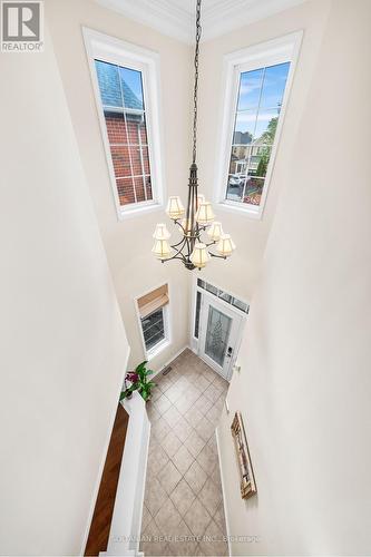 33 Alyssum Court, Richmond Hill, ON - Indoor Photo Showing Other Room