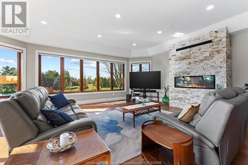 5735 Huron Church Line Road, Lasalle, ON - Indoor Photo Showing Living Room With Fireplace