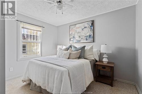 953 Lena Avenue, Windsor, ON - Indoor Photo Showing Bedroom