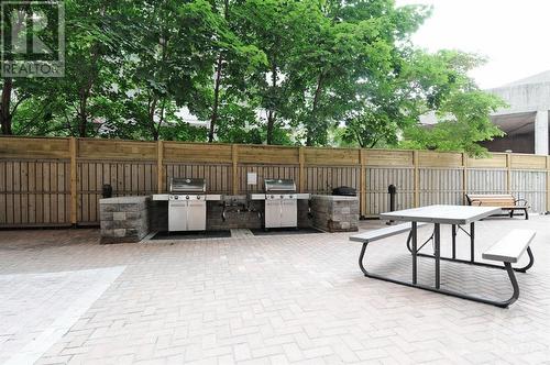 429 Somerset Street Unit#408, Ottawa, ON - Outdoor