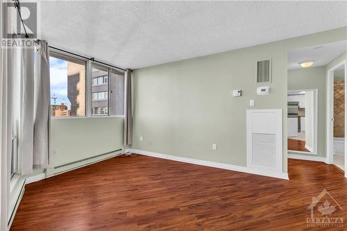 530 Laurier Avenue W Unit#1201, Ottawa, ON - Indoor Photo Showing Other Room