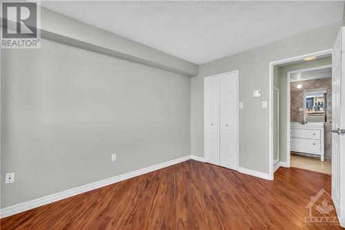 530 Laurier Avenue W Unit#1201, Ottawa, ON - Indoor Photo Showing Other Room