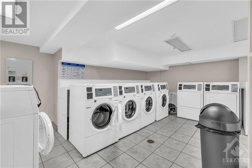 530 Laurier Avenue W Unit#1201, Ottawa, ON - Indoor Photo Showing Laundry Room