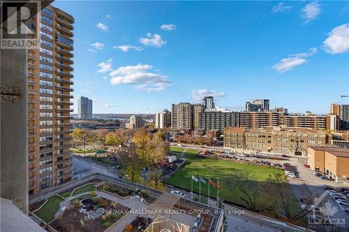 1201 - 530 Laurier Avenue W, Ottawa, ON - Outdoor With View