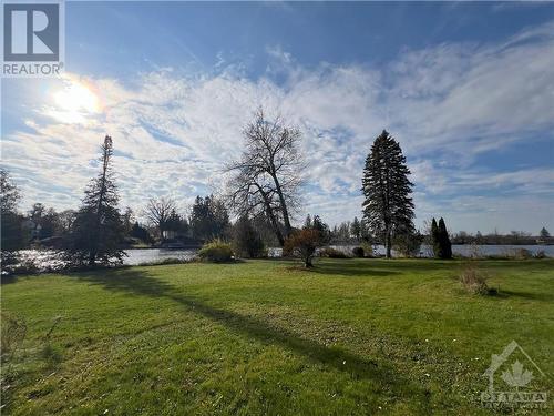 SW yard - 5328 Kilby Lane, Manotick, ON - Outdoor With View