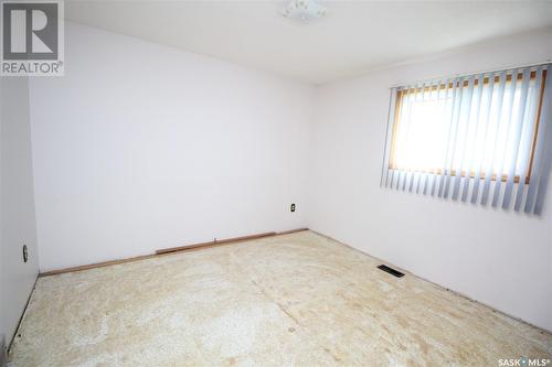 803 Woodward Avenue, Indian Head, SK - Indoor Photo Showing Other Room