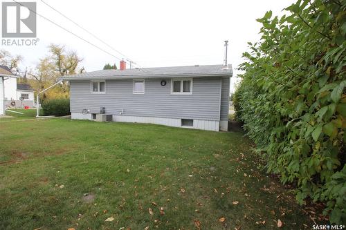 803 Woodward Avenue, Indian Head, SK - Outdoor