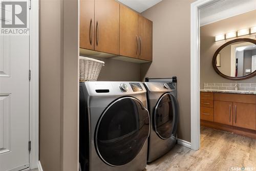 4514 Mcmillan Drive, Regina, SK - Indoor Photo Showing Laundry Room