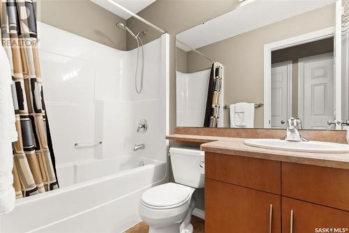 4514 Mcmillan Drive, Regina, SK - Indoor Photo Showing Bathroom