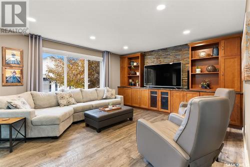 4514 Mcmillan Drive, Regina, SK - Indoor Photo Showing Living Room