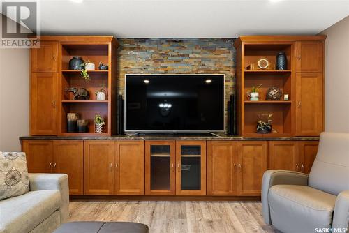 4514 Mcmillan Drive, Regina, SK - Indoor Photo Showing Living Room