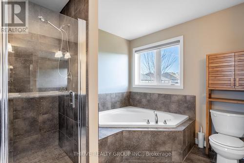 1480 Horseshoe Crescent, London, ON - Indoor Photo Showing Bathroom