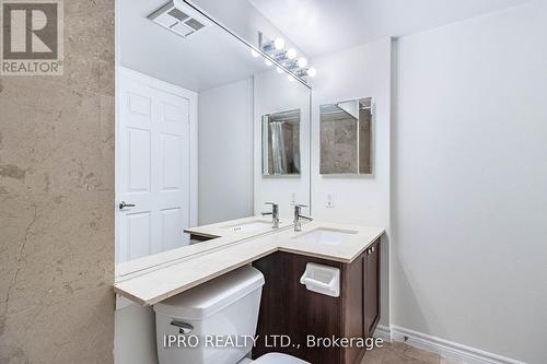 2401 - 761 Bay Street, Toronto, ON - Indoor