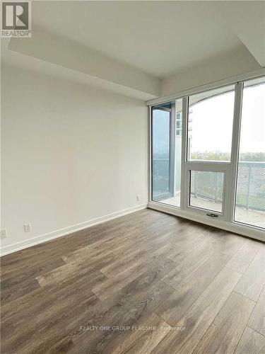 909 - 15 Holmes Avenue, Toronto, ON - Indoor Photo Showing Other Room