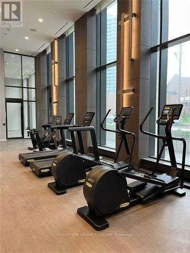 909 - 15 Holmes Avenue, Toronto, ON - Indoor Photo Showing Gym Room