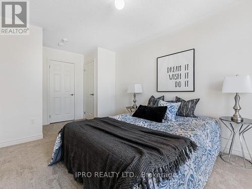 1191 Kettering Drive, Oshawa, ON - Indoor Photo Showing Bedroom