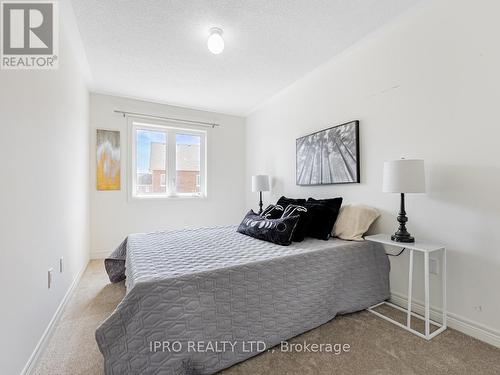 1191 Kettering Drive, Oshawa, ON - Indoor Photo Showing Bedroom