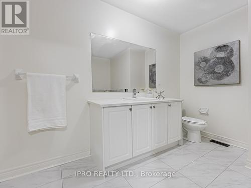 1191 Kettering Drive, Oshawa, ON - Indoor Photo Showing Bathroom