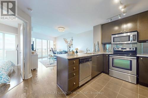 3902 - 50 Absolute Avenue, Mississauga, ON - Indoor Photo Showing Kitchen