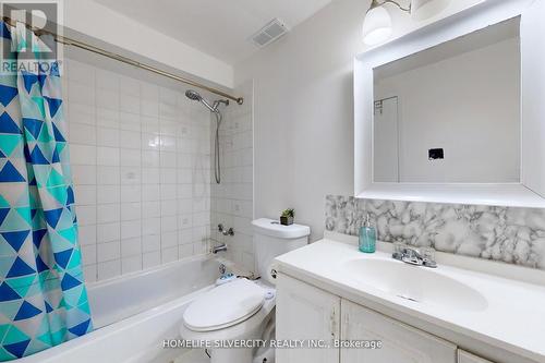 24 Norwood Place, Brampton, ON - Indoor Photo Showing Bathroom