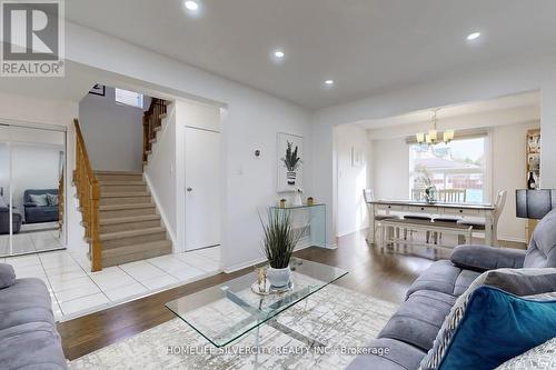 24 Norwood Place, Brampton, ON - Indoor Photo Showing Living Room