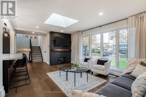 488 Kenmarr Crescent, Burlington, ON - Indoor Photo Showing Living Room With Fireplace