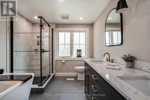 488 Kenmarr Crescent, Burlington, ON - Indoor Photo Showing Bathroom