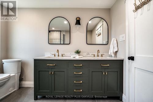 488 Kenmarr Crescent, Burlington, ON - Indoor Photo Showing Bathroom