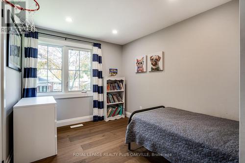 488 Kenmarr Crescent, Burlington, ON - Indoor Photo Showing Bedroom