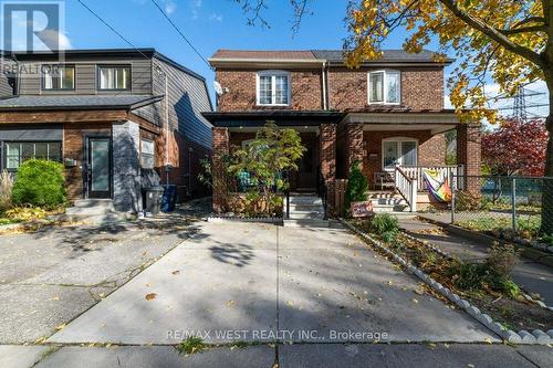 3 Chambers Avenue, Toronto, ON - Outdoor With Facade